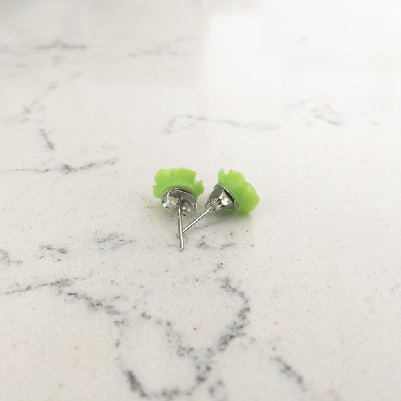 Green Rose Stud Earrings - Picture 2 of 2
